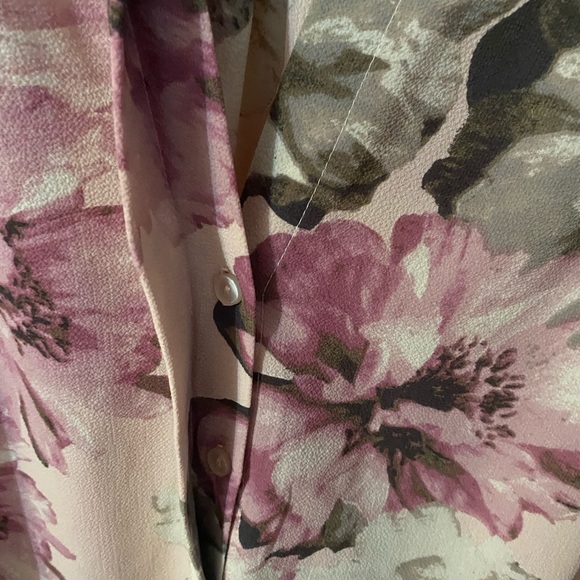 COPY - Flower 🌸 summer blouse - Picture 2 of 8